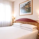Hotel Phi Ambra 3*