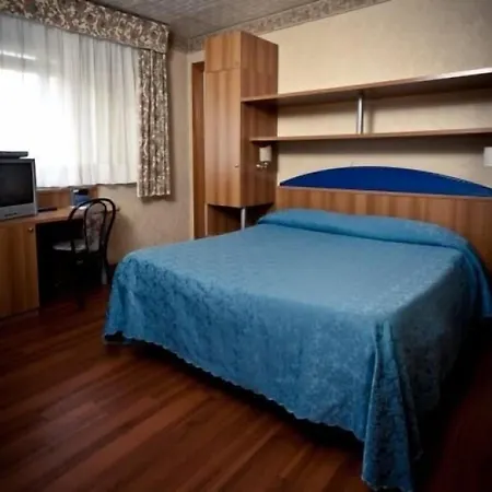 Phi Ambra Hotell 3*
