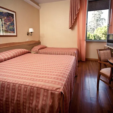 Hotell Phi Ambra Pescara