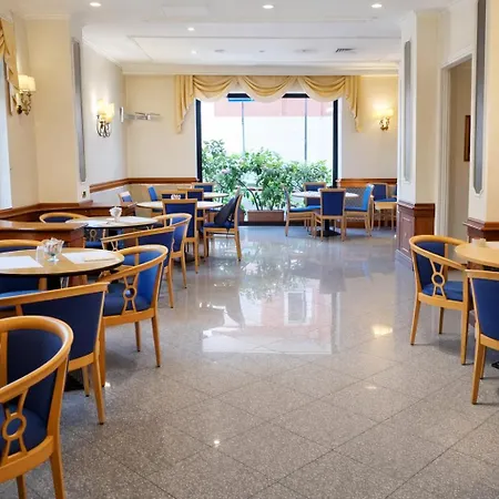 Phi Ambra Hotel 3*