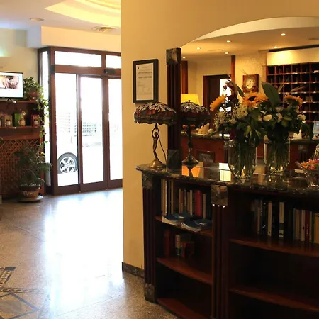 Hotel Ambra Palace