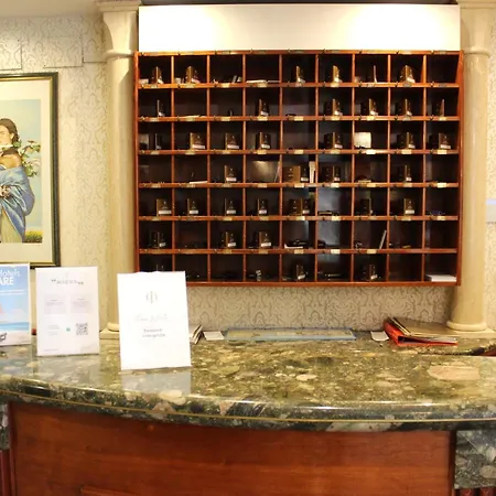 Ambra Palace Hotel 3*