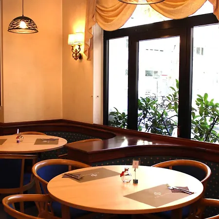 Hotel Phi Ambra