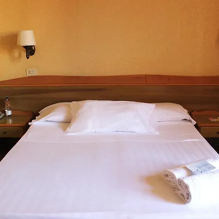 Ambra Palace 3*