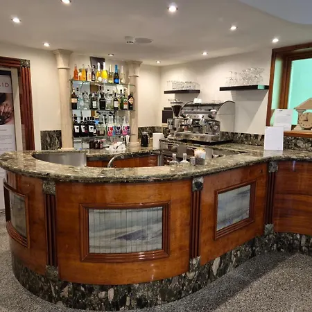 Phi Ambra Hotel