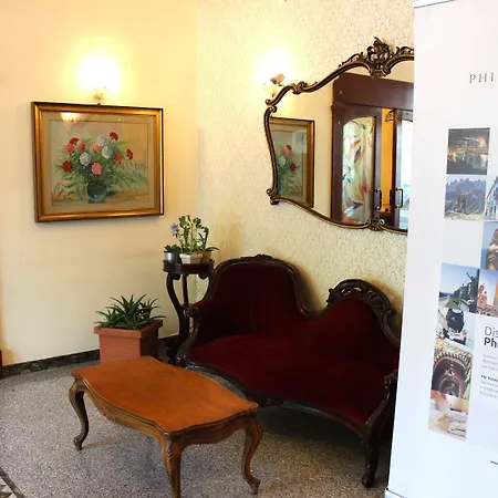 Phi Ambra Szálloda 3*