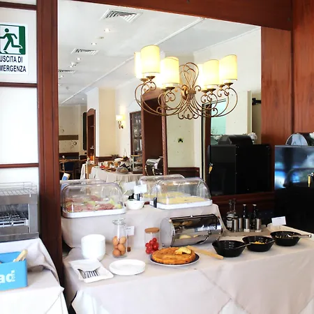 Szálloda Phi Ambra 3*