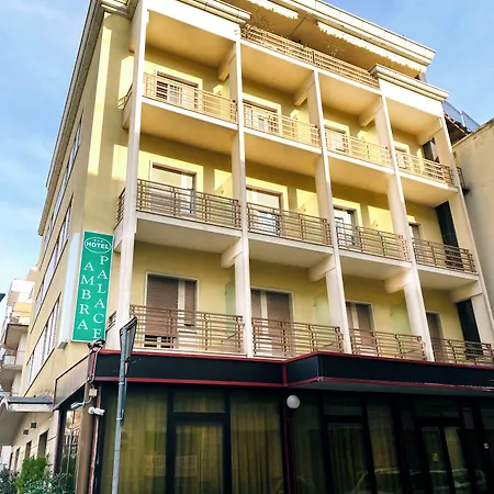 Phi Ambra Szálloda 3*